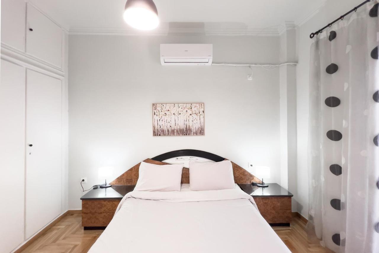 Cozy Cityscape Apartment In Athen Exterior foto